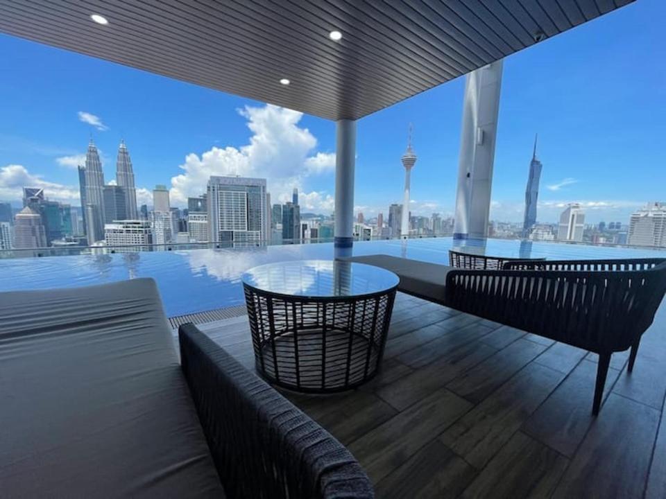 Colony @ Kampung Baru By Plush Куала Лумпур Екстериор снимка